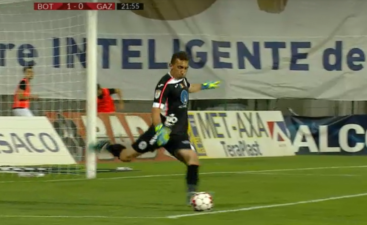 FOTO Debut HORROR pentru portarul lui Gaz Metan! Și-a îngropat echipa cu 3 erori decisive