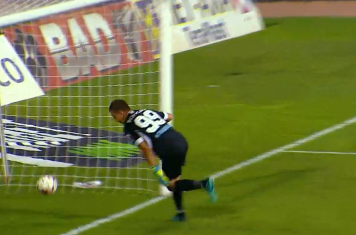 FOTO Debut HORROR pentru portarul lui Gaz Metan! Și-a îngropat echipa cu 3 erori decisive