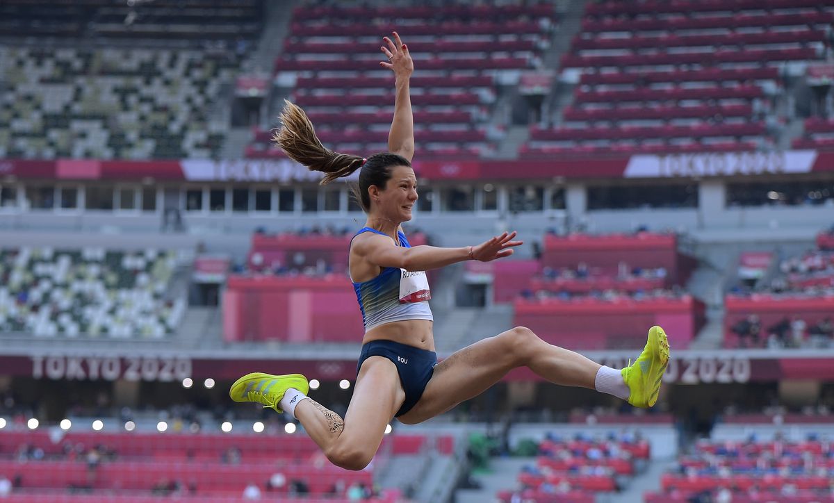 Cum au trăit Florentina Iușco și Alina Rotaru calificările de la săritura în lungime: „Măcar copilașul meu să fie mândru de mine pentru că știu că o să fim criticate” vs. „Mi-a lipsit cred un pic de noroc!”