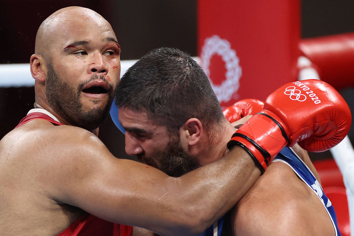 Scandal la Jocurile Olimpice » Era sigur de victorie, dar a fost descalificat! La final a făcut haos în ring