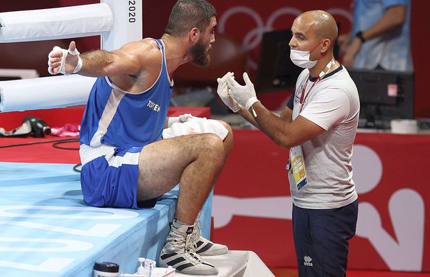 Scandal la Jocurile Olimpice » Era sigur de victorie, dar a fost descalificat! La final a făcut haos în ring