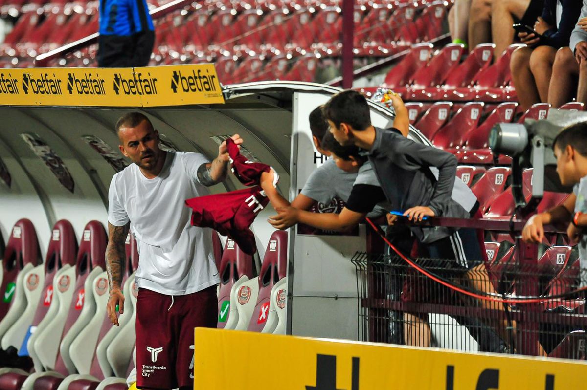 Gest superb făcut de Alibec după primul gol marcat pentru CFR Cluj