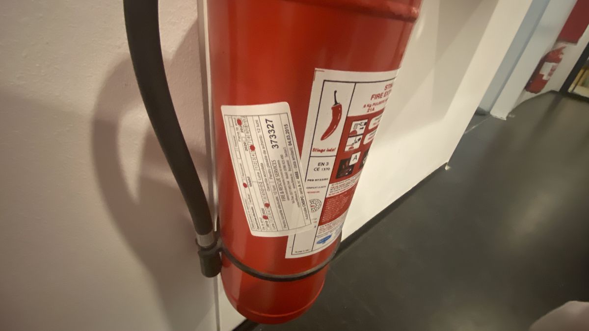 Descoperire șocantă! La 6 ani de la tragedia din „Colectiv”, Arena Națională nu respectă normele de siguranță la incendiu