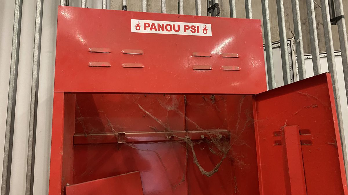 Descoperire șocantă! La 6 ani de la tragedia din „Colectiv”, Arena Națională nu respectă normele de siguranță la incendiu