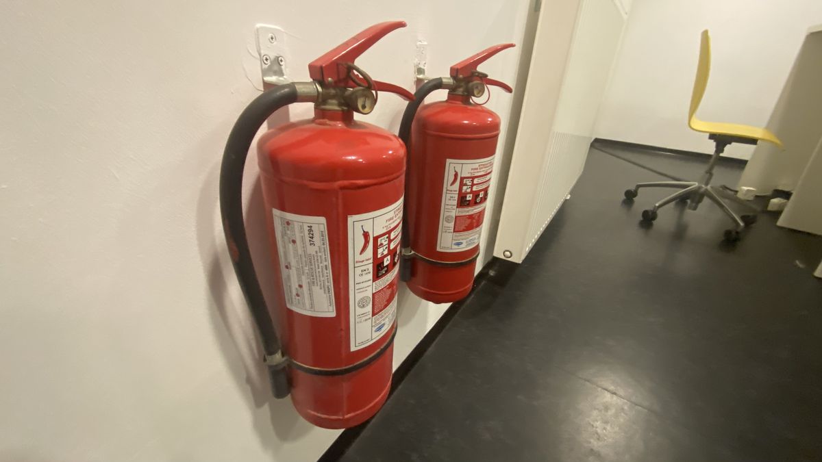 Descoperire șocantă! La 6 ani de la tragedia din „Colectiv”, Arena Națională nu respectă normele de siguranță la incendiu