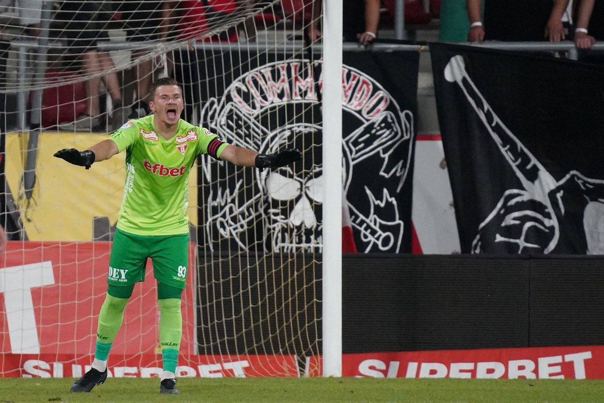 Dinu Todoran, contrazis de un fotbalist implicat în UTA - FCSB: „Câteodată te simți umilit la schimbări”