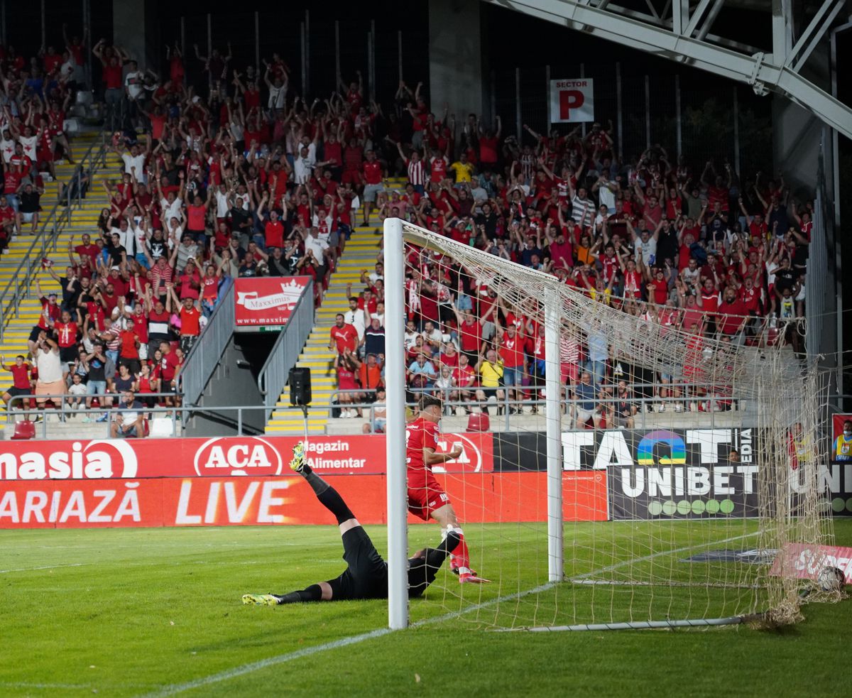 Noul „protejat” de la FCSB: „Îmi place mie de el, cu asta basta!”