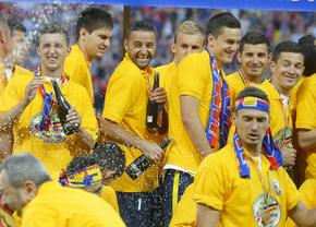 Campion cu FCSB, mărturie șocantă în direct! Adevărul despre cum a fost dat afară: „Mi-am rupt degetul pe motocicletă, dar l-am mințit pe Reghe că am fost bătut de fanii Rapidului”