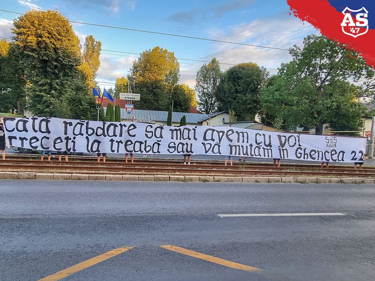 FOTO Protest al fanilor CSA Steaua la MApN 01.08.2022