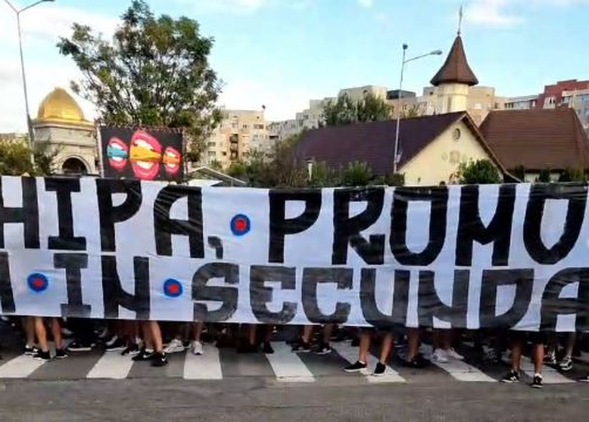 FOTO Protest al fanilor CSA Steaua la MApN 01.08.2022