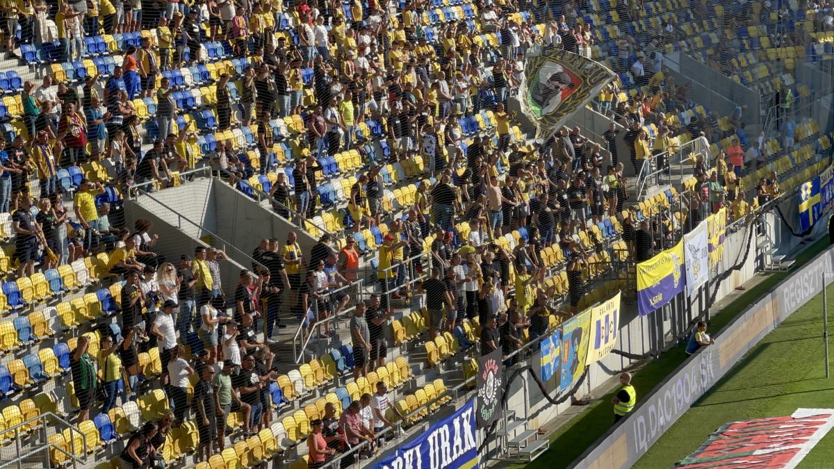 Gazeta a asistat la meciul viitoarei adversare a FCSB-ului în Conference: în jurul cui se învârte jocul + atmosferă, absențe și reveniri