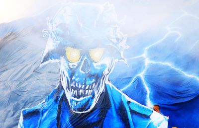 Șocant! Jucătorii au fost bătuți de ultrașii înarmați la meciul de retragere al lui Diego Godin: „Dacă nu ieși din mașină, te împușc în picioare!"