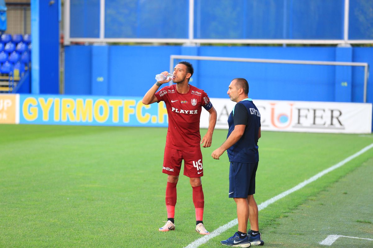 10 detalii observate de pe stadion la Neman Grodno - CFR Cluj » Scandal imens în timpul meciului: „Vrei să ne omori?”