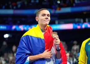 Câți bani câștigă David Popovici pentru cele două medalii de la Jocurile Olimpice » CS Dinamo a anunțat cât va primi și din partea clubului