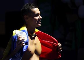 „Dacă nu vezi lumina de la capătul tunelului, fii tu acea lumină!” » David Popovici, elogiat de Gazzetta dello Sport