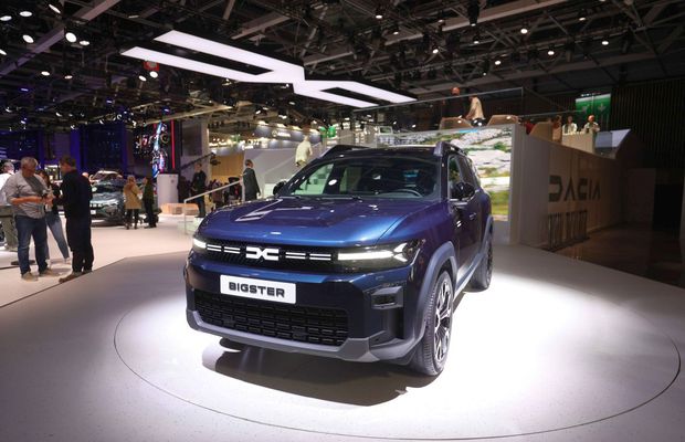 Noile măsuri fiscale afectează și piața auto: cât costă modelele Dacia, după majorarea TVA