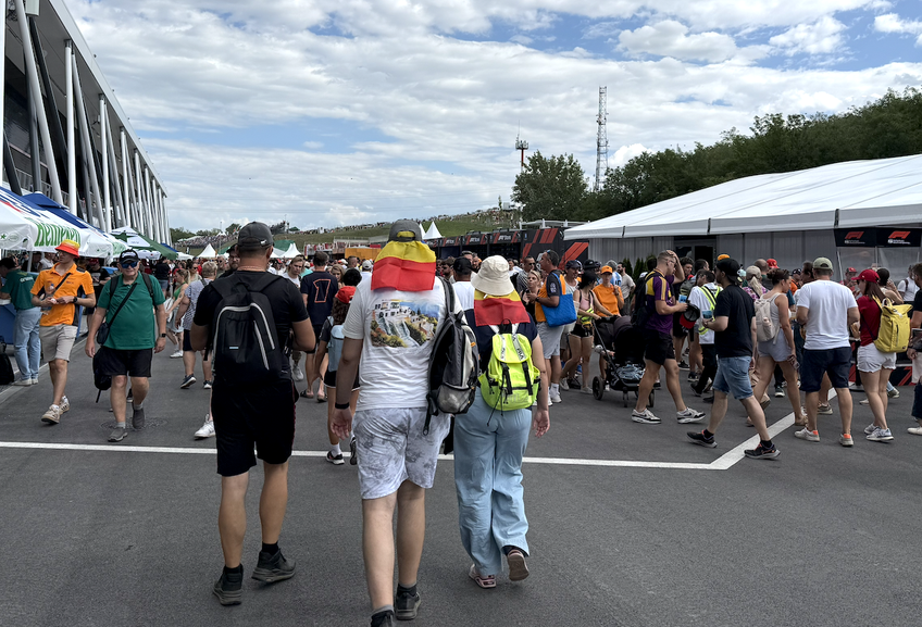 CORESPONDENȚĂ DIN UNGARIA Atenție, Formula 1 nu e pentru oricine: cât costă o felie de pizza, o porție de cartofi sau o Cola » Ce prețuri sunt la MP de la Hungaroring