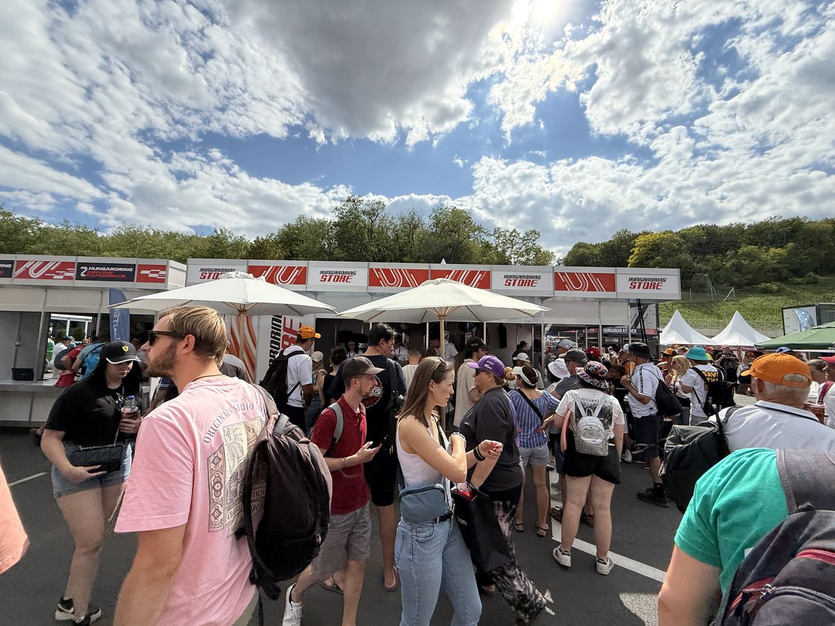 Atenție, Formula 1 nu e pentru oricine: cât costă o felie de pizza, o porție de cartofi sau o Cola » Ce prețuri sunt la MP de la Hungaroring