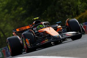 McLaren e tot mai rapidă în Ungaria: Norris și Piastri, primii în a doua sesiune de antrenamente! + Verstappen nu-și găsește ritmul