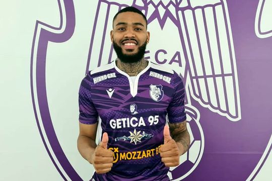 Jafar Arias s-a înțeles cu alb-violeții. Sursă foto: Facebook @FC Argeș