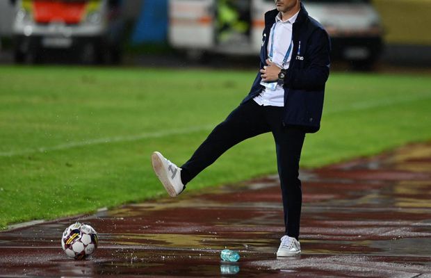 Ce cuvânt a folosit Mirel Rădoi pentru a descrie prestația Craiovei + Și-a pierdut răbdarea cu jucătorii: „Asta e mentalitate?”