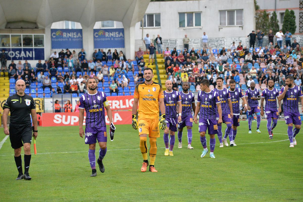 Remiză de play-out » FC Botoșani și FC Argeș termină la egalitate după un joc slab. Clasamentul ACUM