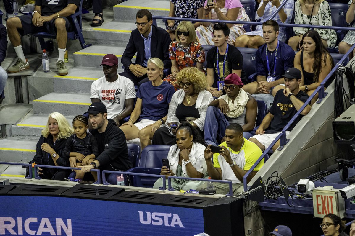 Celebritățile s-au îmbulzit ca s-o vadă pe Serena Williams la US Open » Cine a răpit toate privirile