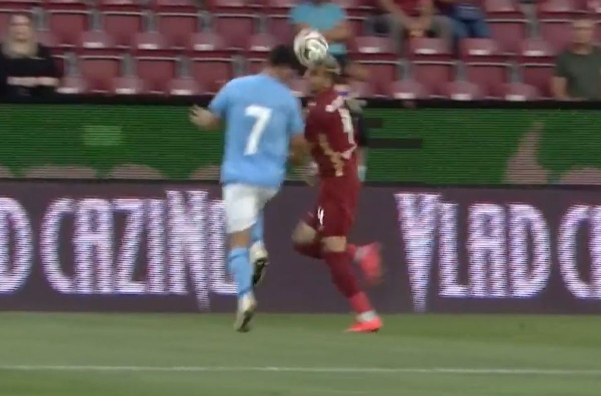 Desfigurat! FOTO-ȘOC din ambulanță: cum arată Cristi Manea, după faza care i-a îngrozit pe spectatorii din Gruia