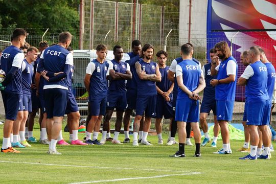 Alexa a condus primul antrenament la FC Botoșani/ foto: Facebook @Fotbal Club Botoșani