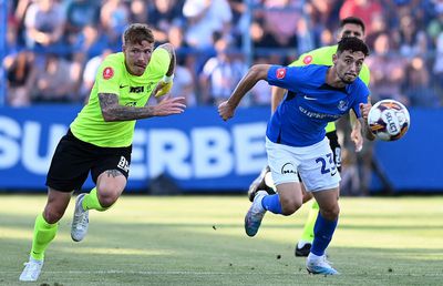 Gică Hagi continuă curățenia: Nicolae Carnat a semnat în SuperLigă