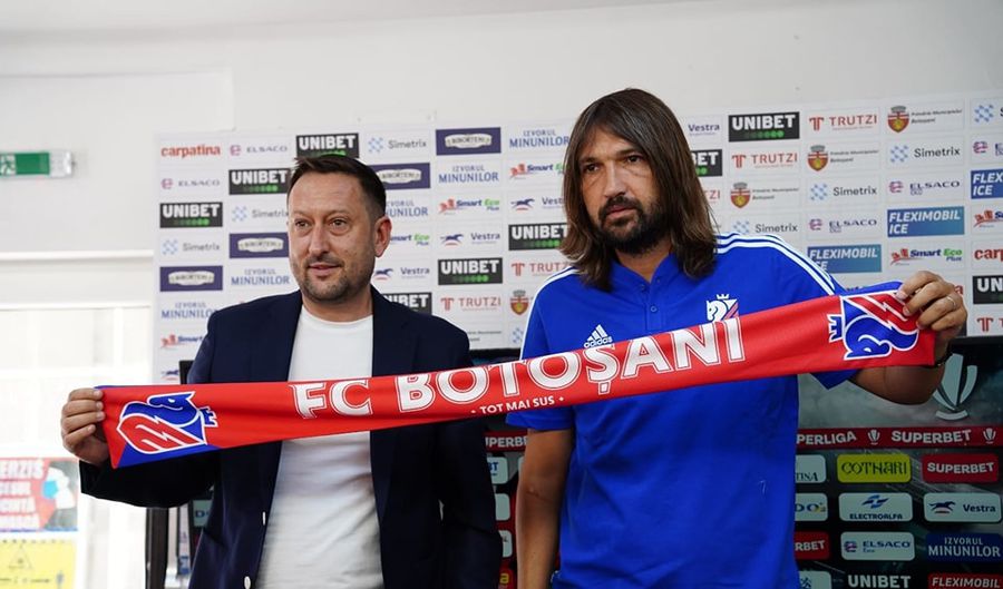 Alexa, prezentat de FC Botoșani/ foto: Facebook @ Fotbal Club Botoșani Alexa, prezentat în SuperLiga » A început deja antrenamentele