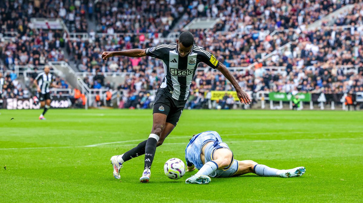 Radu Drăgușin, la primele minute în noul sezon de Premier League, 1 septembrie