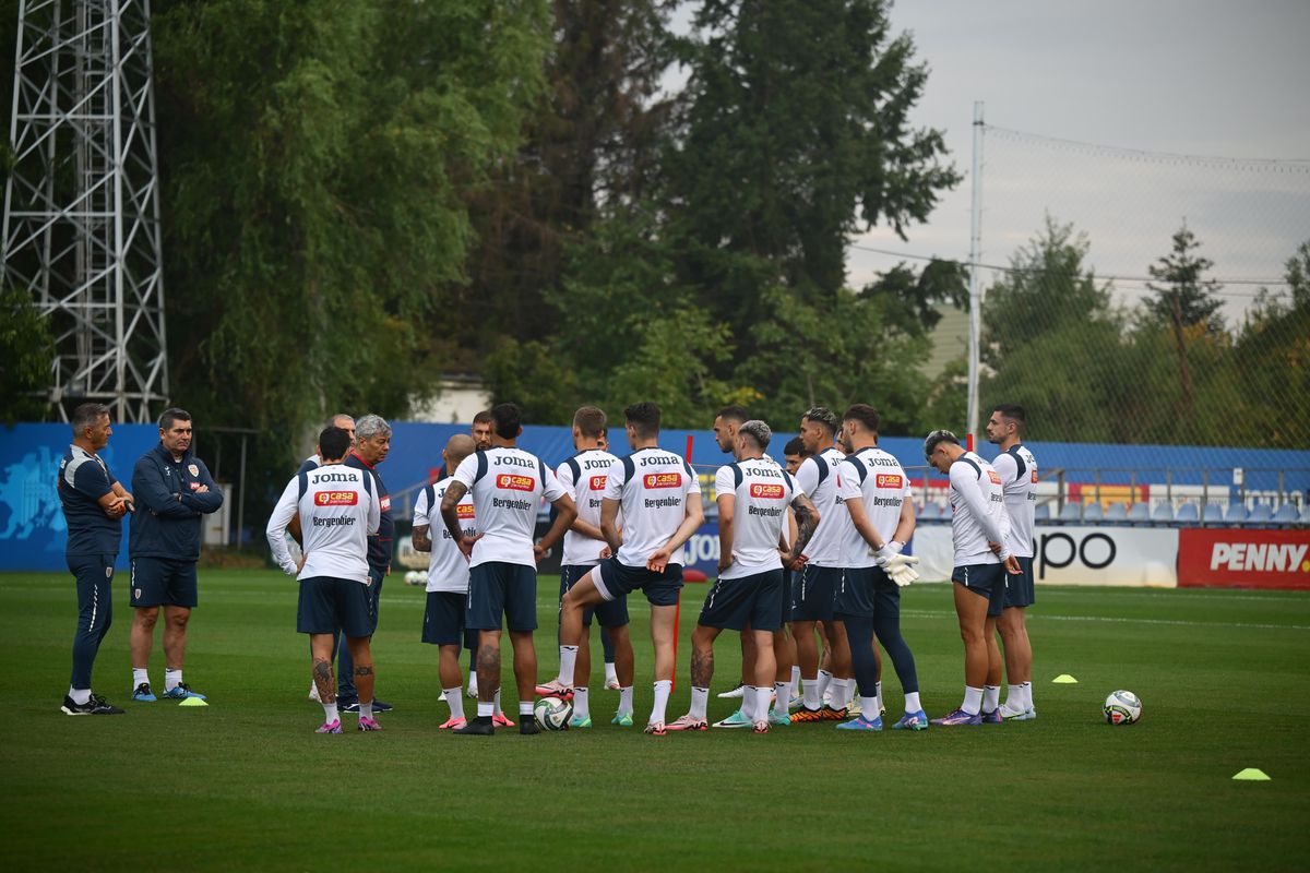 Start în mandatul lui Mircea Lucescu! » 15 jucători la primul antrenament + Look nou pentru Ianis Hagi într-un moment crucial