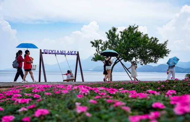 Andrei Burcă a numit dezavantajul vieții în China: „Încerc, dar e mai greu” » Cum arată orașul unde evoluează: e aproape cât Bucureștiul