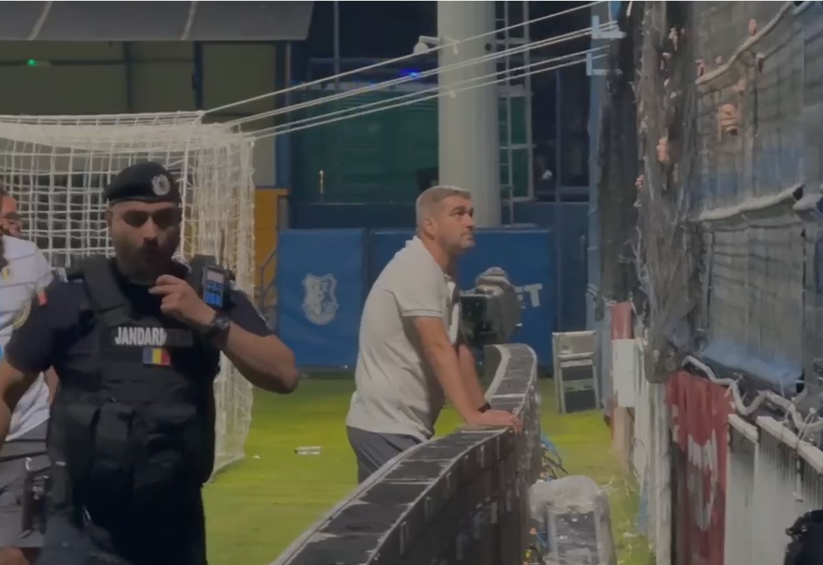 Petrolul, băgată în ședință de suporteri după meciul cu Farul