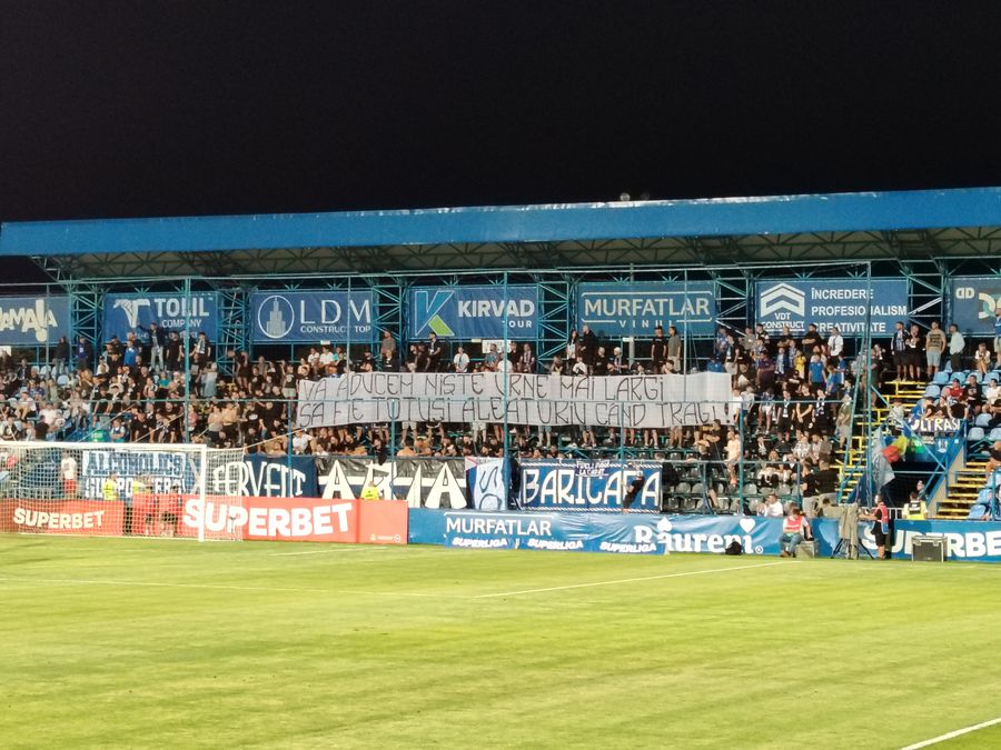 Ce nu s-a văzut la TV în Farul - Petrolul » La VAR, ca la cinema! Un banner de protest + mai multe momente comice