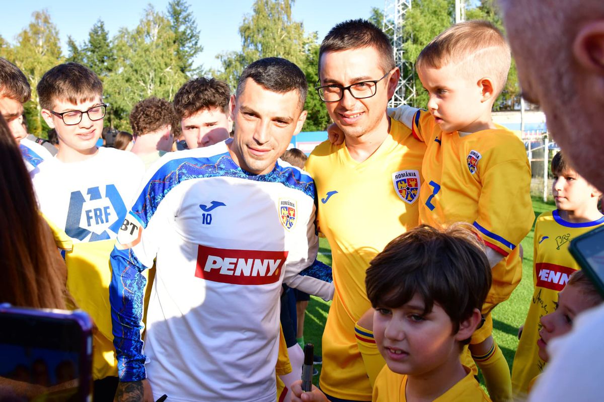 Doi jucători absenți de la antrenamentul naționalei de luni » Mircea Lucescu a pus la punct ultimele detalii