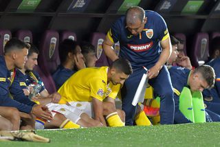 În 2022 debuta la naționala României, apoi a urmat calvarul! A revenit pe teren după 500 de zile: „Încă i se mai umflă genunchiul la efort”