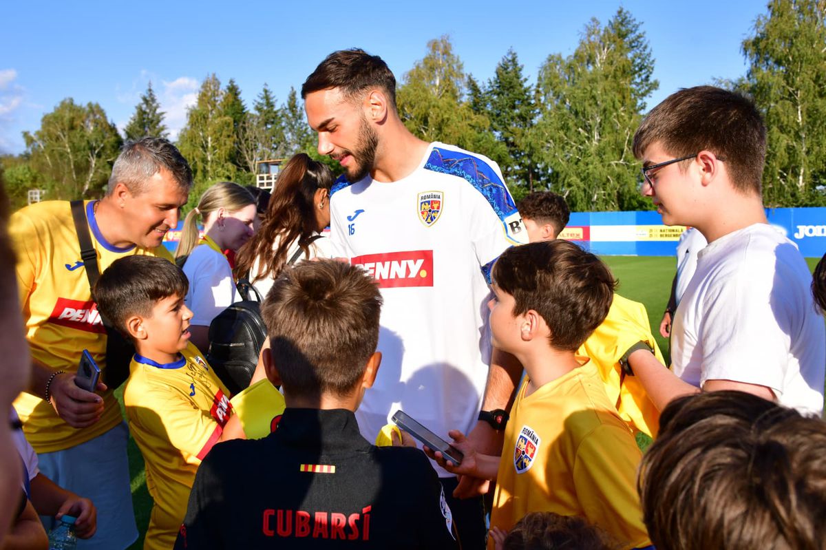 Doi jucători absenți de la antrenamentul naționalei de luni » Mircea Lucescu a pus la punct ultimele detalii