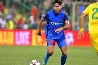 Dinamo mai face încă un transfer! Un fost jucător de la FCSB este gata să semneze
