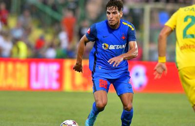 Dinamo mai face încă un transfer! Un fost jucător de la FCSB este gata să semneze