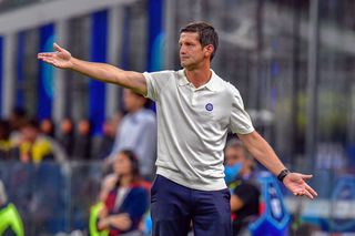 Un transfer „last minute” pentru Cristi Chivu » Inter se întărește de la Manchester City