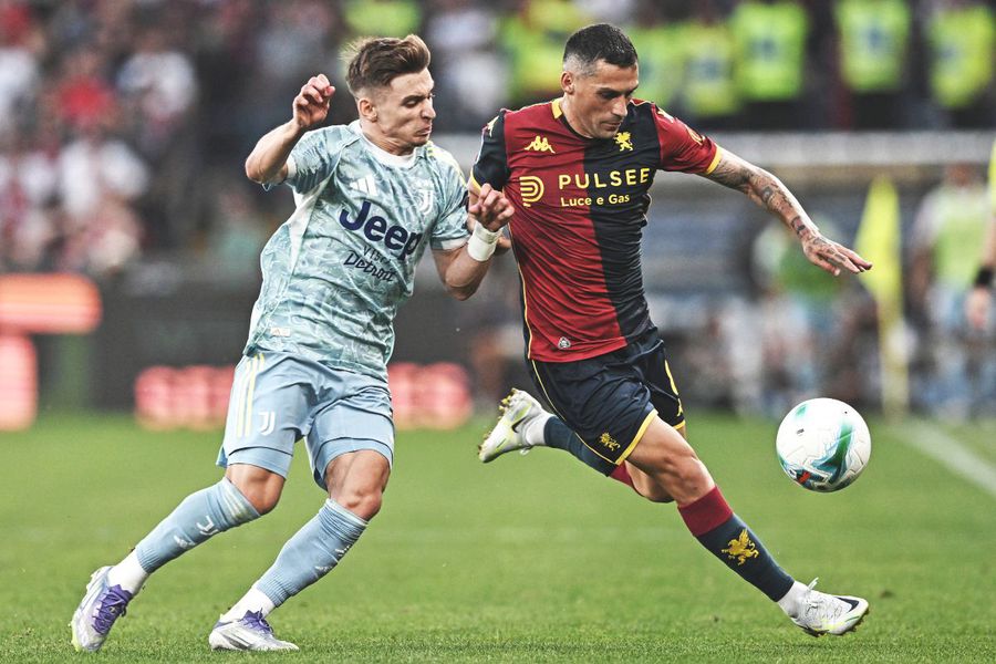 Nicolae Stanciu, în Genoa - Juventus 0-1/ foto: Imago Images „Operațiunea relansării” pentru Stanciu » „Plătește acest preț, dar Genoa are nevoie de experiența lui”