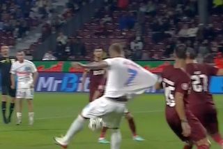 Patronul de la FCSB ripostează! A răbufnit în direct și l-a jignit, după remiza din Gruia: „Du-te, tată, şi stai liniştit, că şi aşa ai avut probleme cum ai avut”