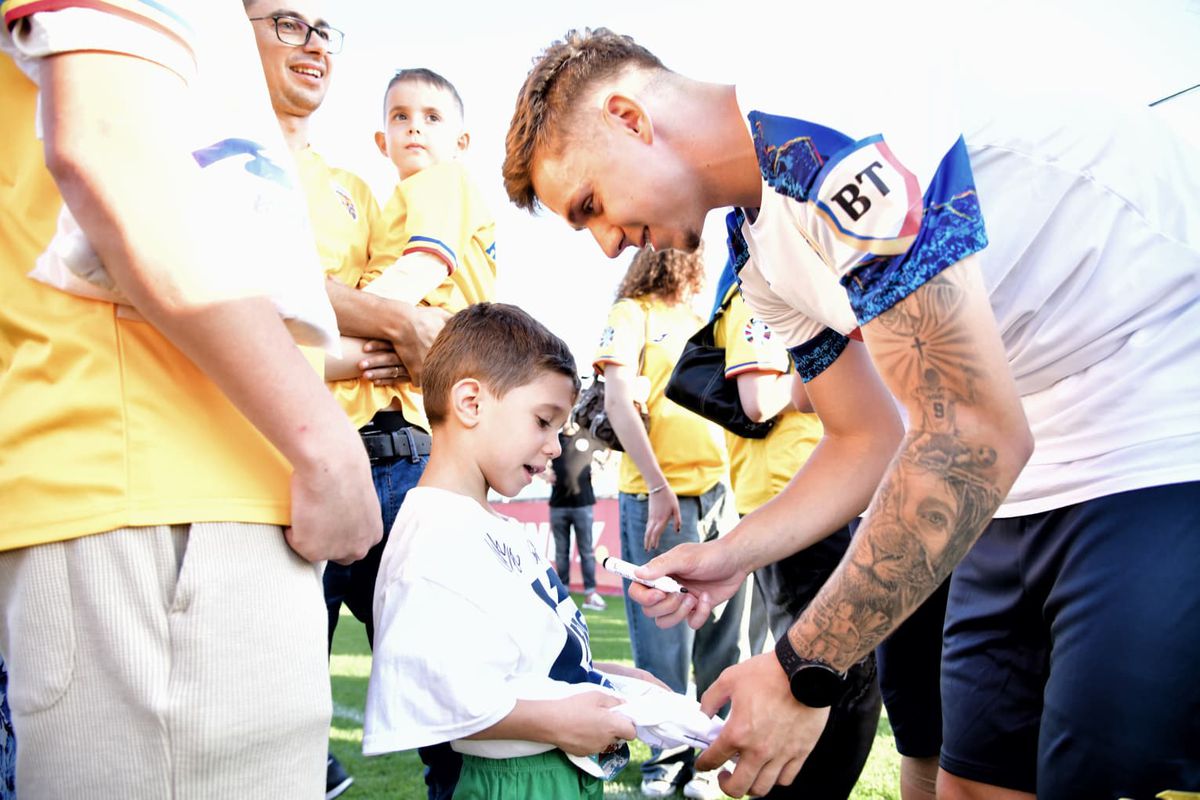 Doi jucători absenți de la antrenamentul naționalei de luni » Mircea Lucescu a pus la punct ultimele detalii