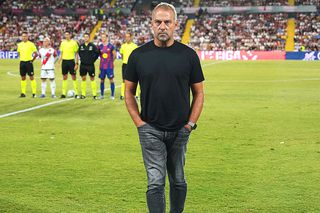 După un meci plin de haos și greșeli, antrenorul de la Barcelona a menționat numele unui singur jucător