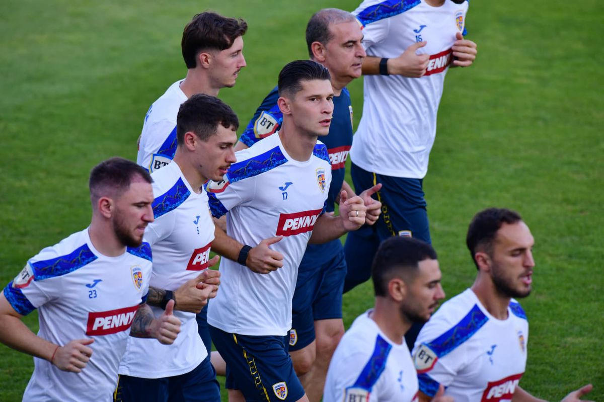 Doi jucători absenți de la antrenamentul naționalei de luni » Mircea Lucescu a pus la punct ultimele detalii