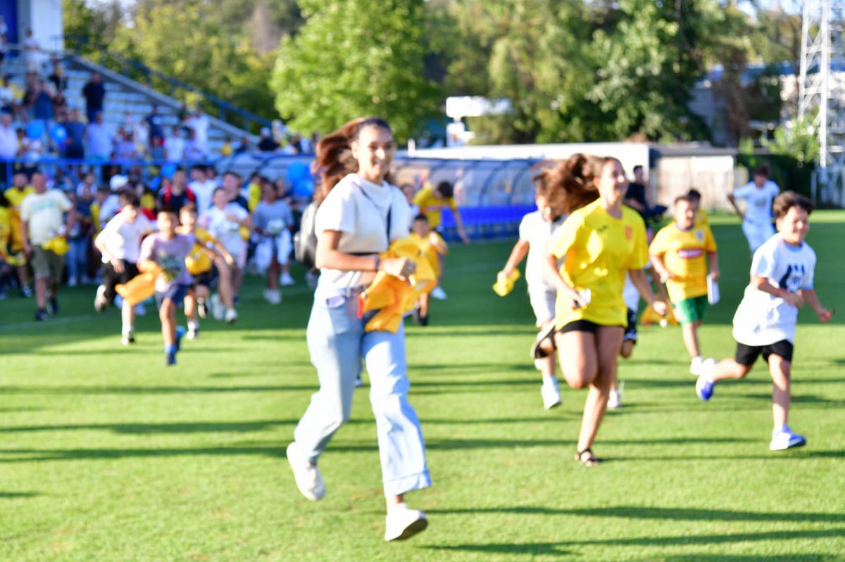 Doi jucători absenți de la antrenamentul naționalei de luni » Mircea Lucescu a pus la punct ultimele detalii