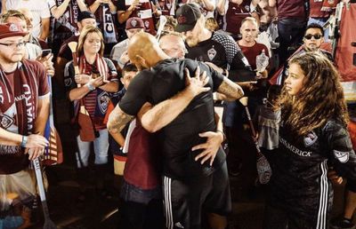 FOTO+VIDEO Tim Howard, o legendă a naţionalei Statelor Unite, a pus capăt carierei