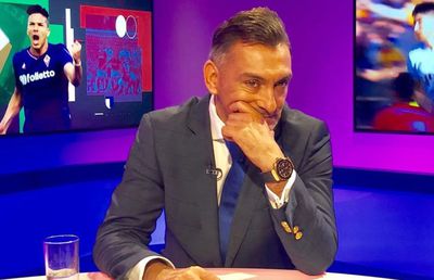 Ilie Dumitrescu s-a enervat în direct: „În Premier League jucătorii spun «What the f**k is this?» și nu se supără arbitrii! La noi, Colțescu zice «Ieși în aia a mea de aici!»”